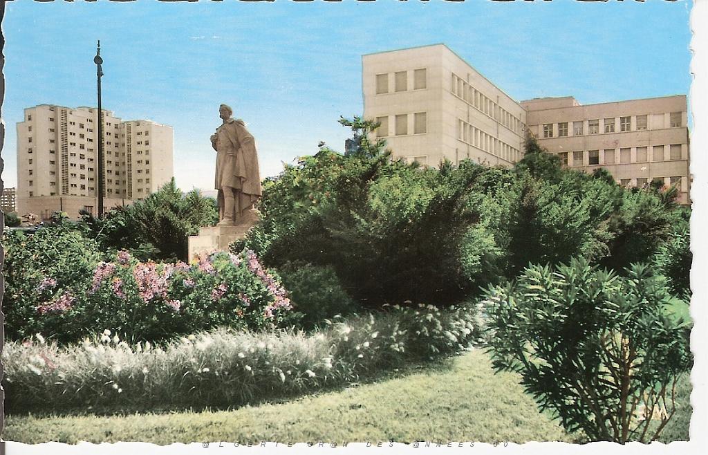 Oran - Square Faidherbe- 1958.jpg